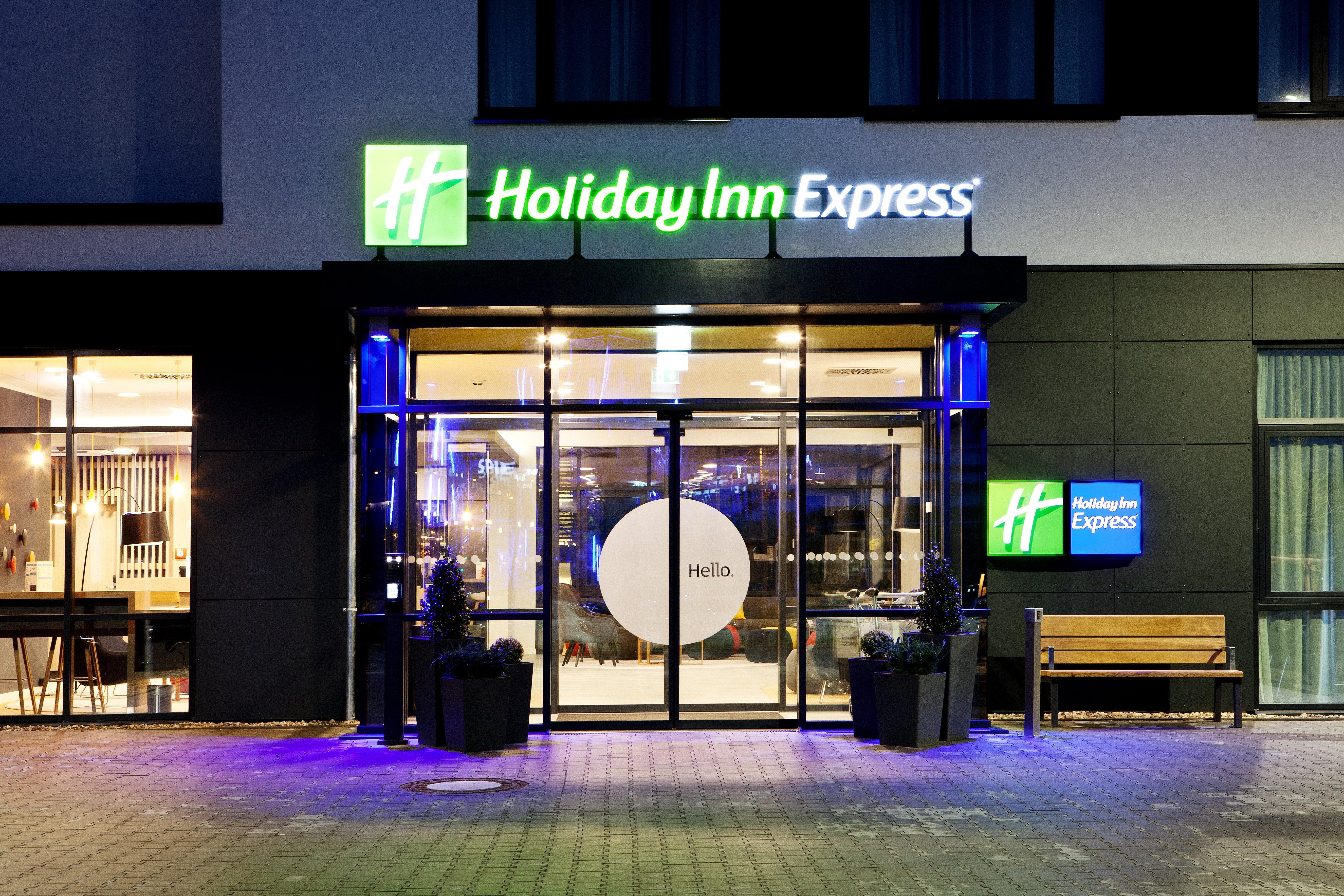 Holiday Inn Express - Sindelfingen By Ihg מראה חיצוני תמונה