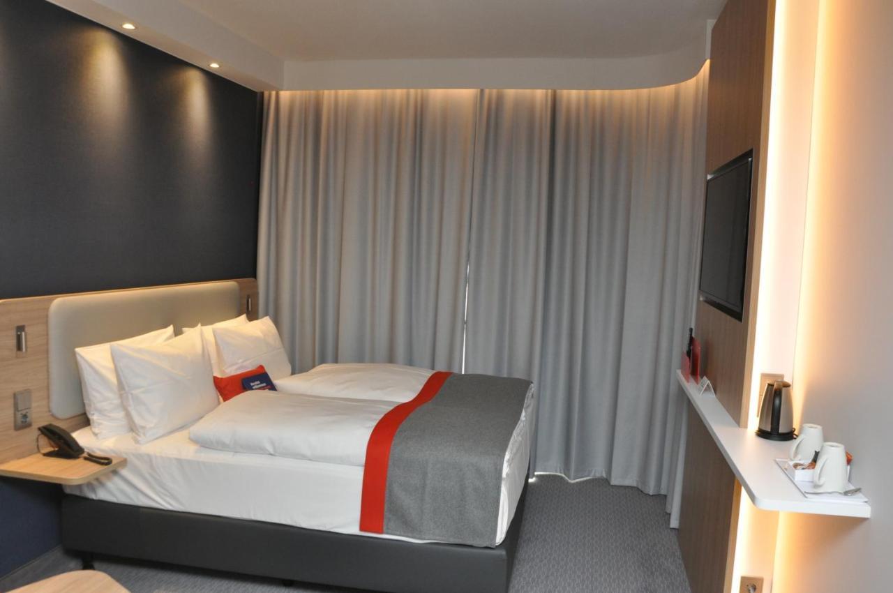 Holiday Inn Express - Sindelfingen By Ihg מראה חיצוני תמונה